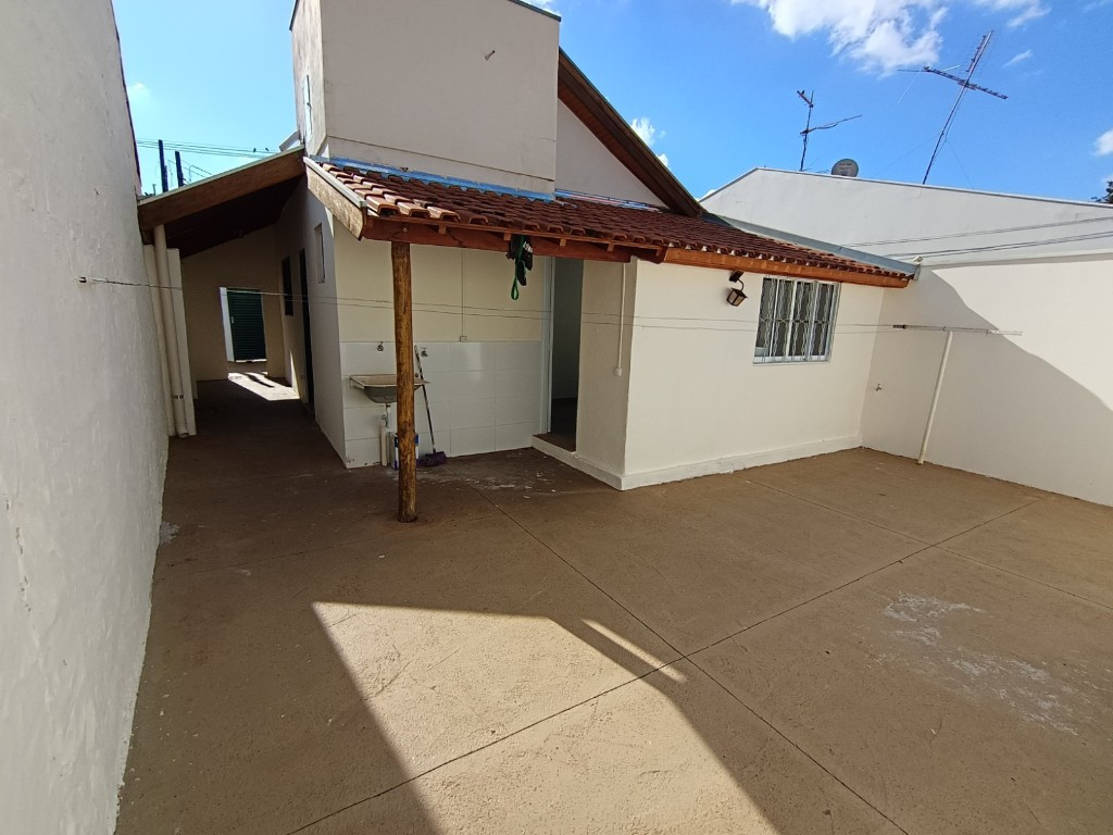Casa no fundo