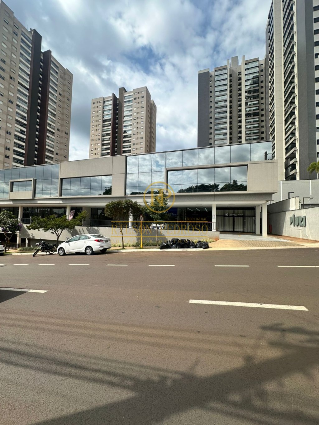 Sala Comercial - Edifício Pluri Bild