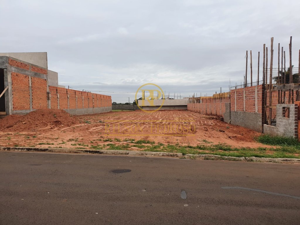 TERRENO NO COND. VILLALOBOS