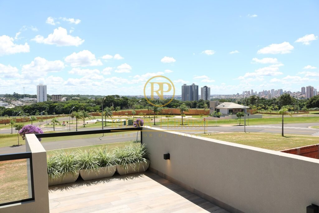 CASA COND. ALPHAVILLE